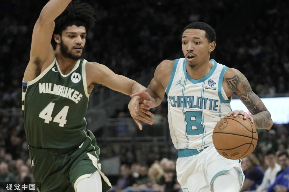 保持同样的 保持同样的