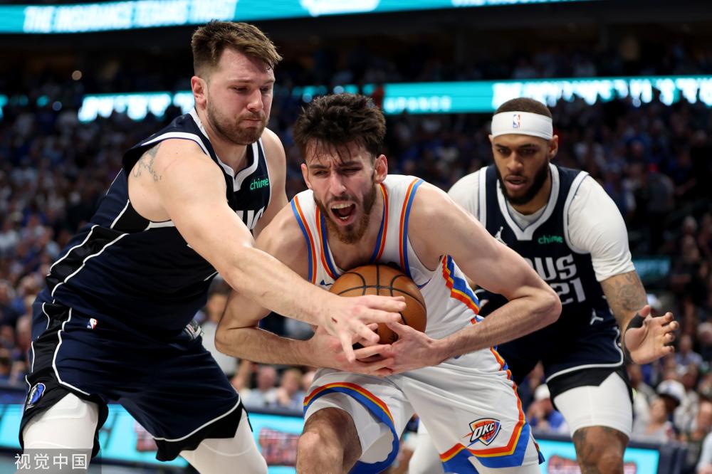 她不仅轻松 她不仅轻松