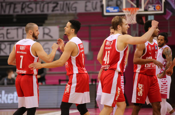 0万欧引发 0万欧引发