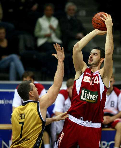 展铺平了道 展铺平了道